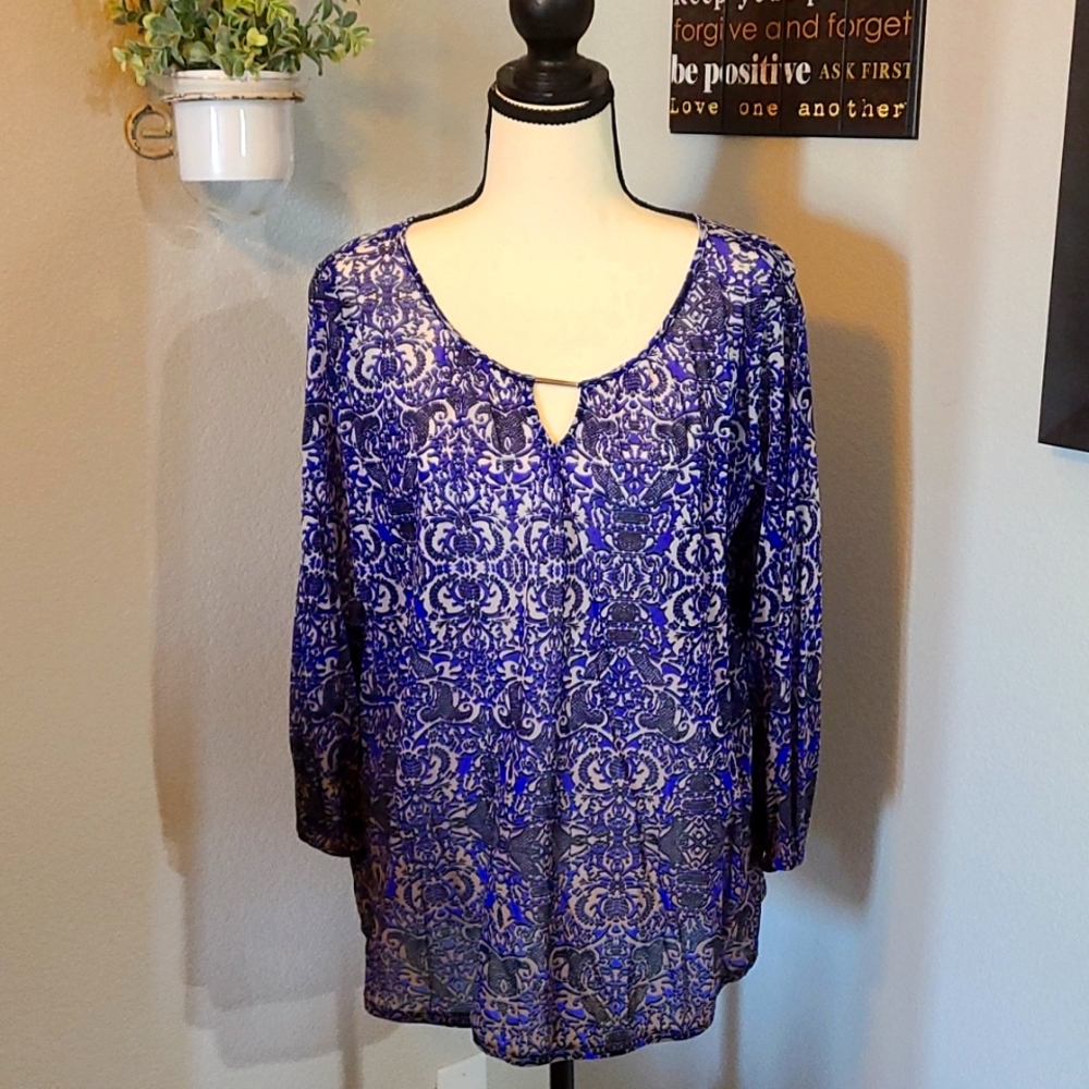 The Limited Blouse Blue Ivory Abstract Top